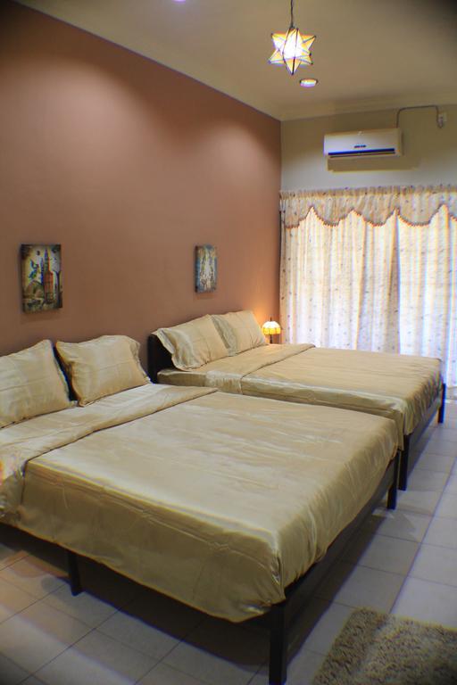Memory Homestay Kampong Baharu  Екстер'єр фото